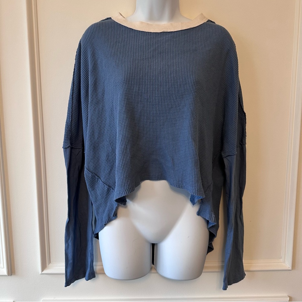 FP We the Free Hi-Lo Oversized Crop Long Sleeve Shirt Top Thermal medium
